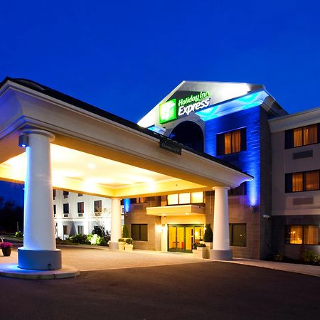 Holiday Inn Express Syracuse Airport By Ihg North Syracuse Buitenkant foto