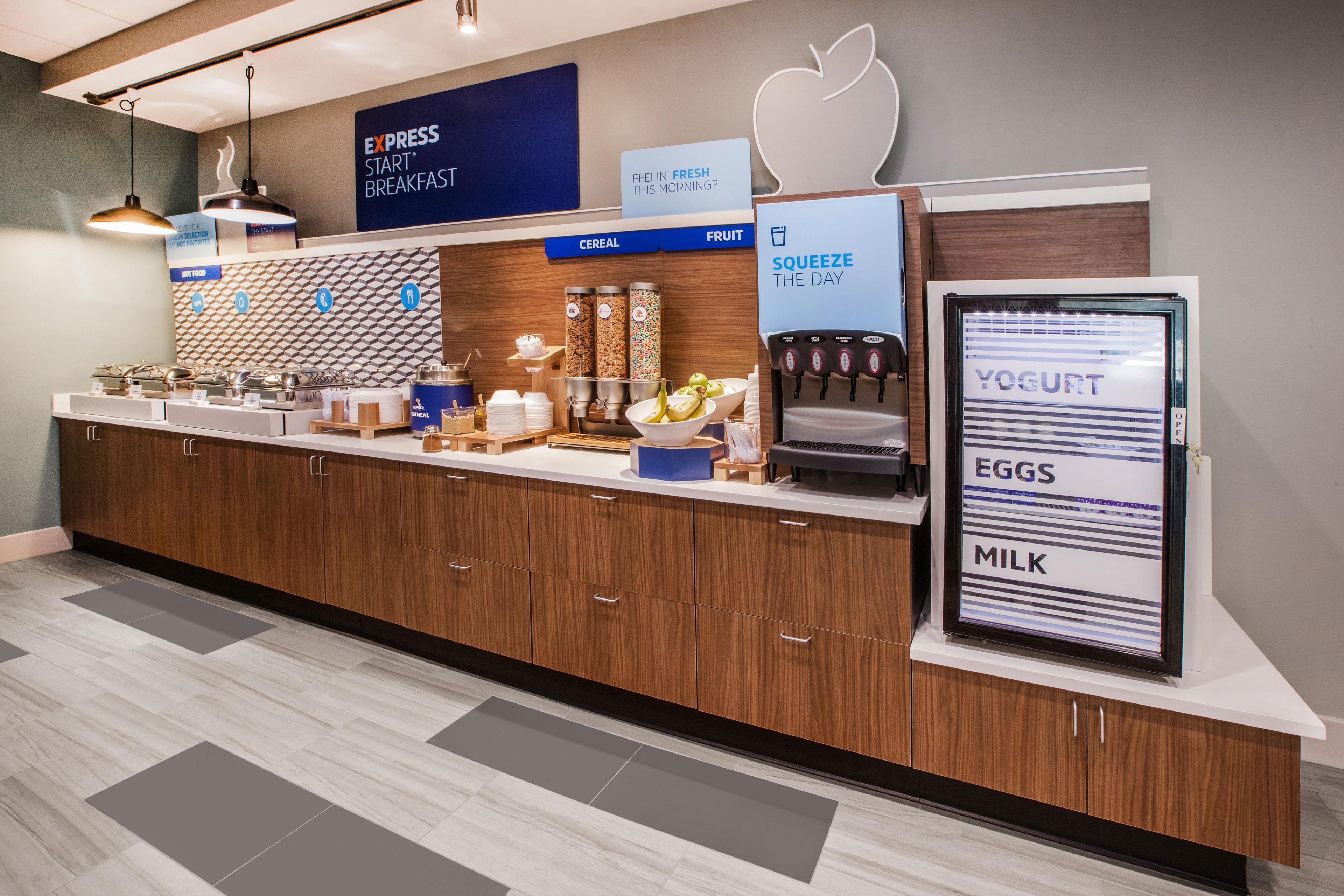 Holiday Inn Express Syracuse Airport By Ihg North Syracuse Buitenkant foto