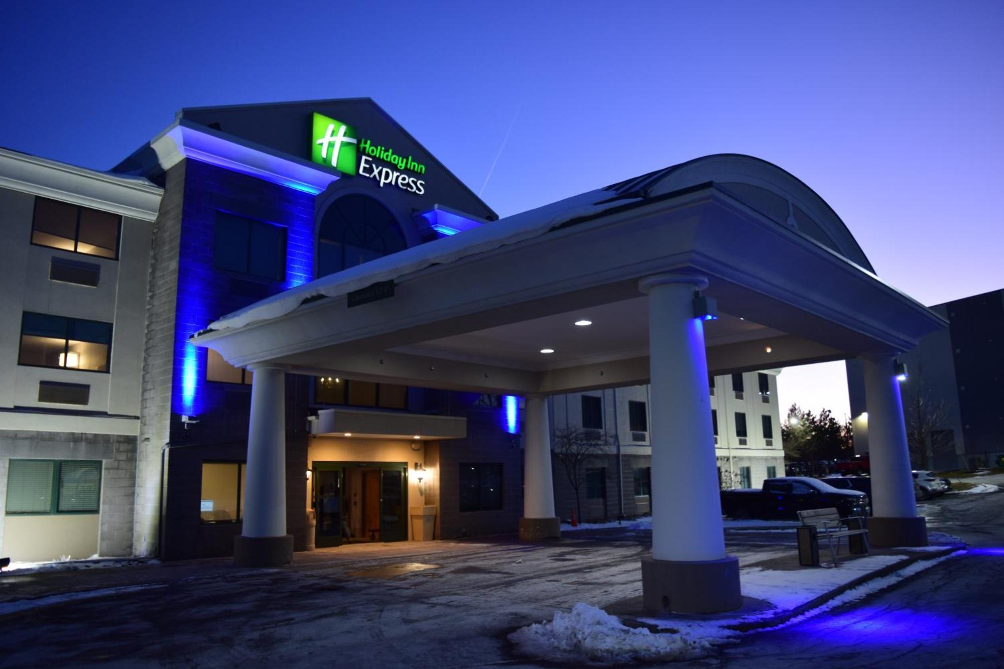 Holiday Inn Express Syracuse Airport By Ihg North Syracuse Buitenkant foto
