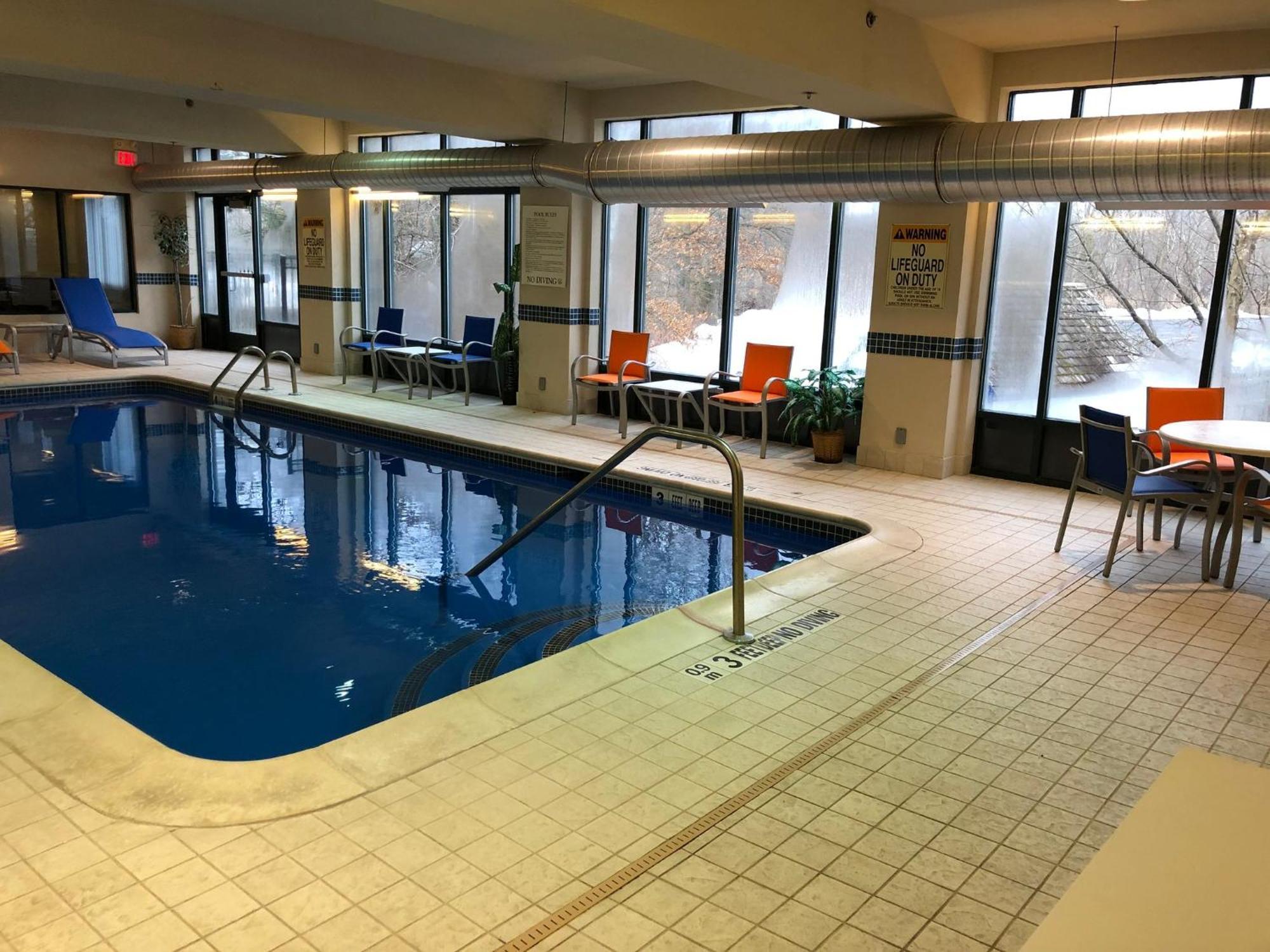 Holiday Inn Express Syracuse Airport By Ihg North Syracuse Buitenkant foto